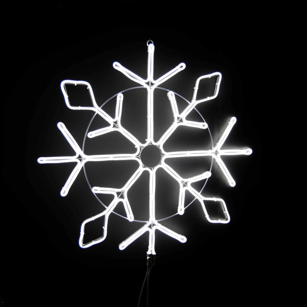 「LED の粒感が無く、均一に発光し両面発光。スノーフレークのネオンライトです。」