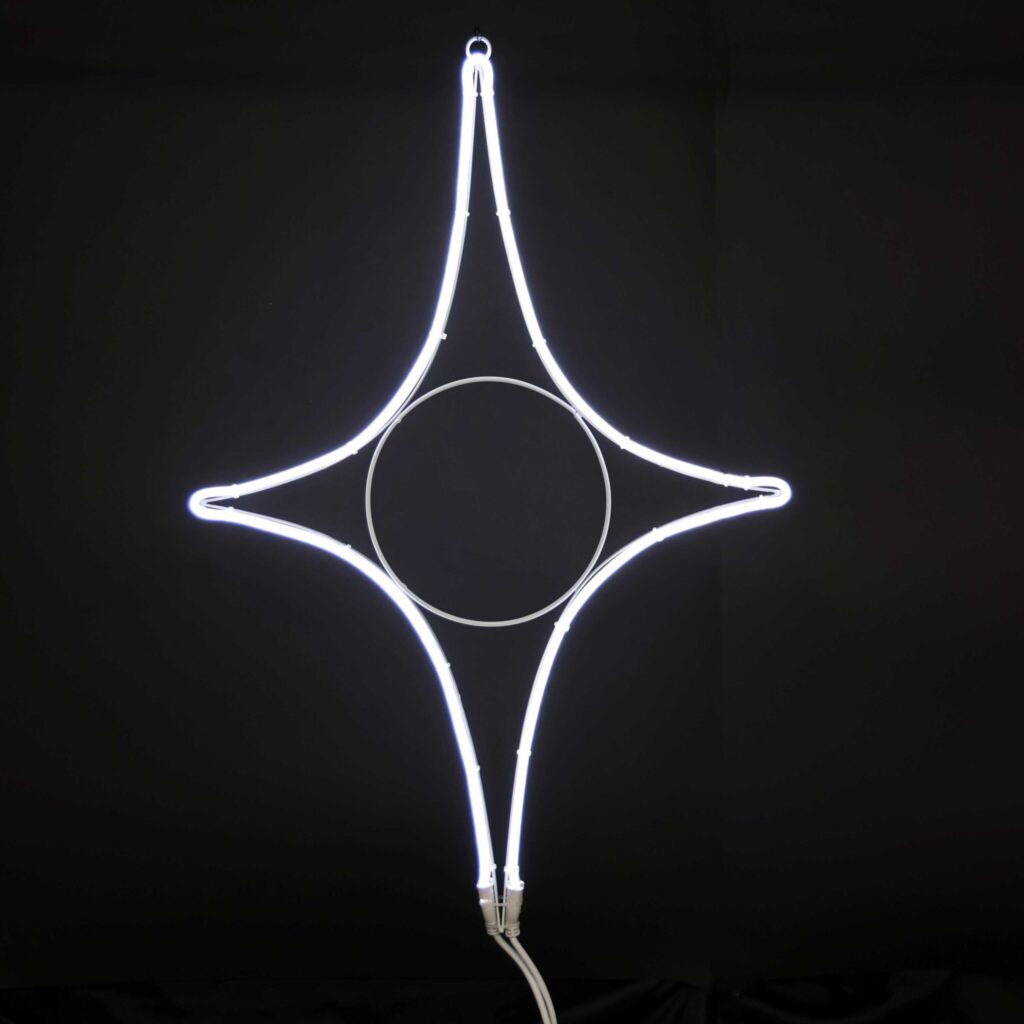 「LED の粒感が無く、均一に発光し両面発光。キラキラとしたイメージ添えることができるネオンシャインライト」